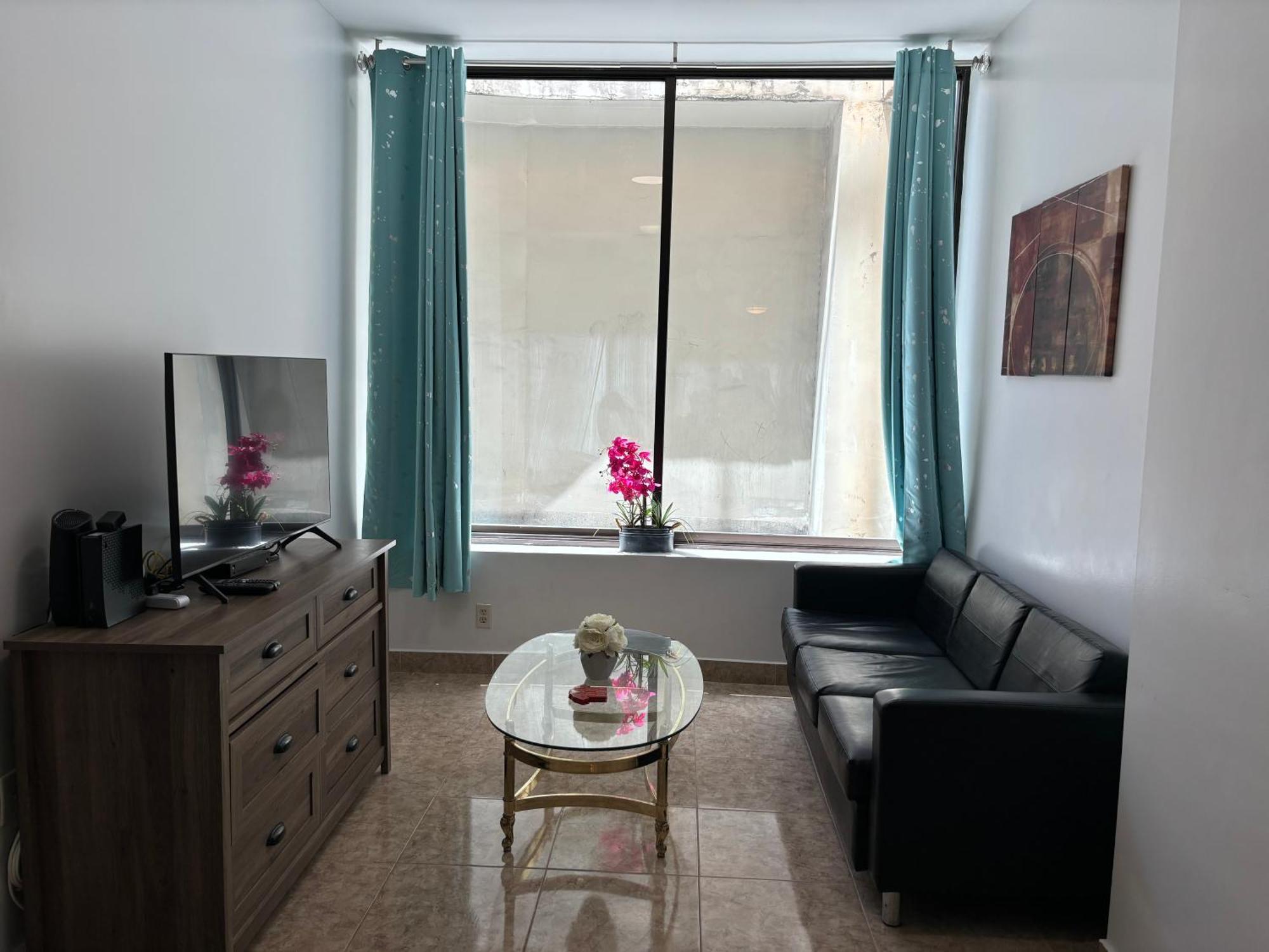 2Br Downtown High Ceiling Free Parking And Wifi Apartment Хонолулу Екстериор снимка